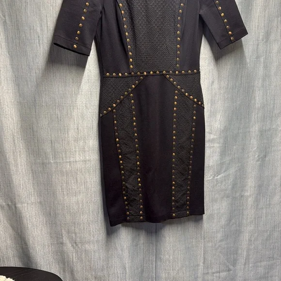 🏴 BCBGMaxAzria Mini Dress with Crew Neck size XS - Picture 4 of 11